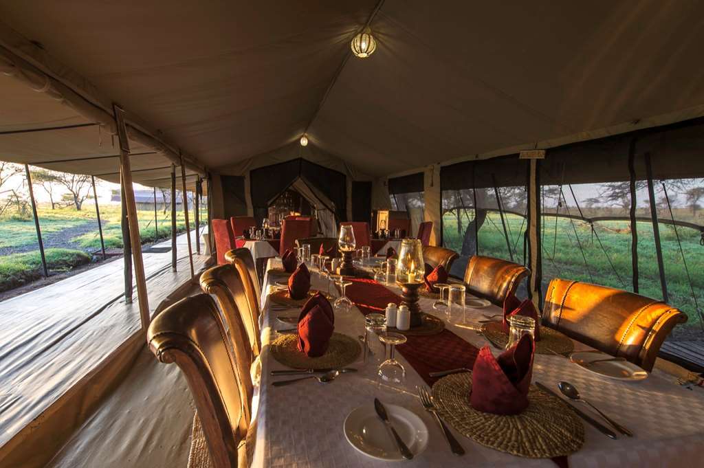 Karibu Camps And Lodges Sametu Camp Serengeti Robanda Restaurant photo